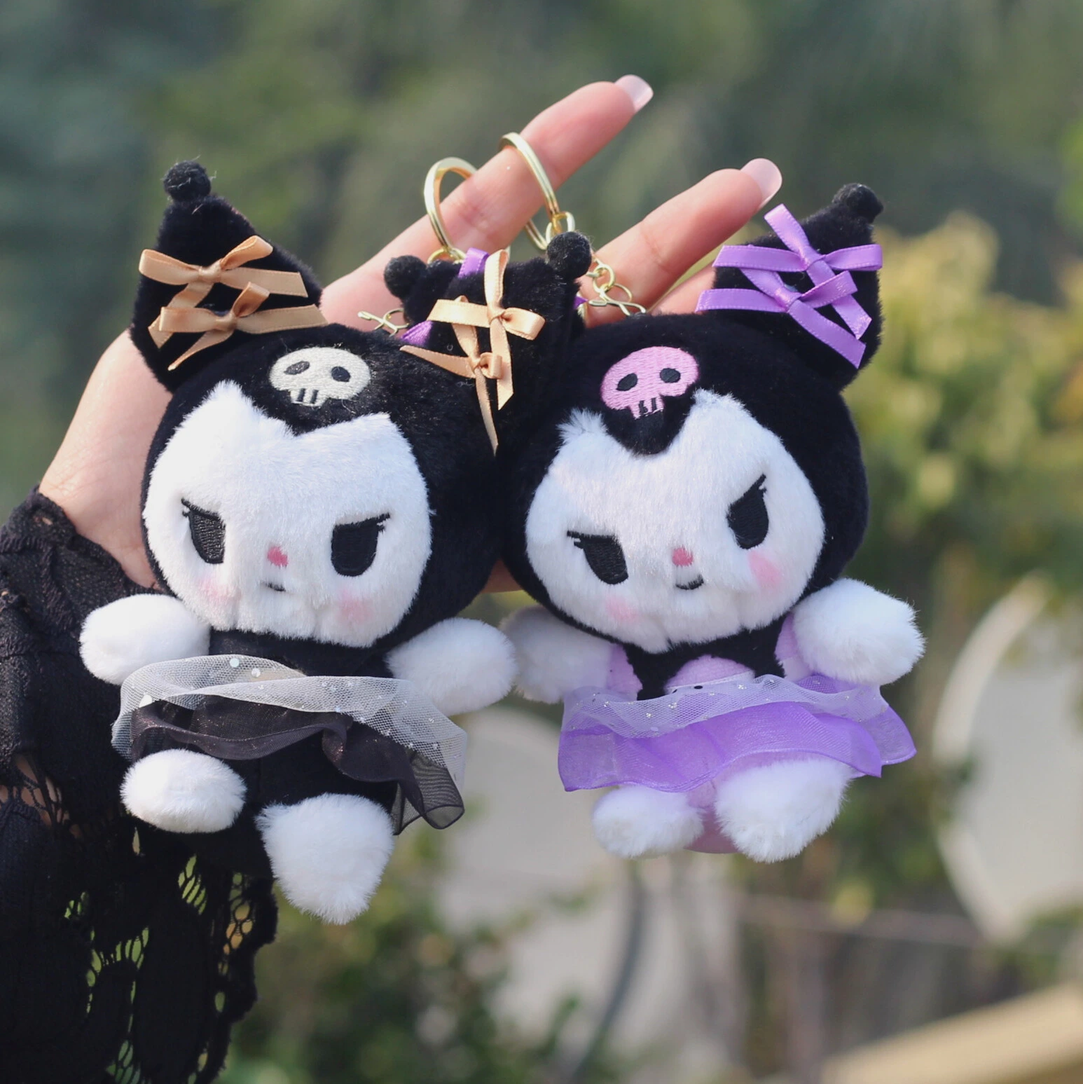 Dazzling-Bow-Kuromi-Plushie-Keychains-1