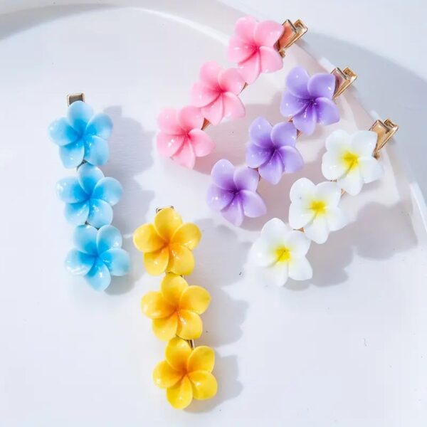Aesthetic Flower Hair Clips online india