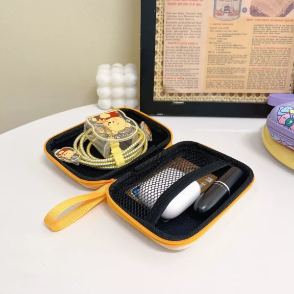 Cute-Kawaii-organiser-inside-view