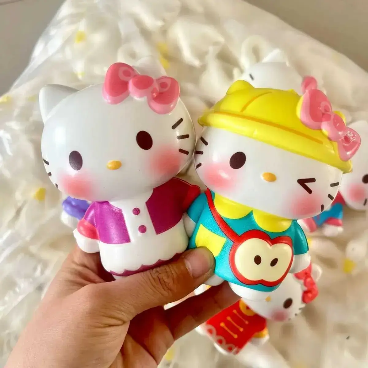 Hello-Kitty-Squishy-Toy-online-india-2