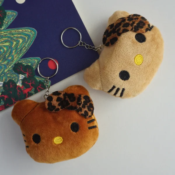 mini-hello-kitty-plush-keychains-2