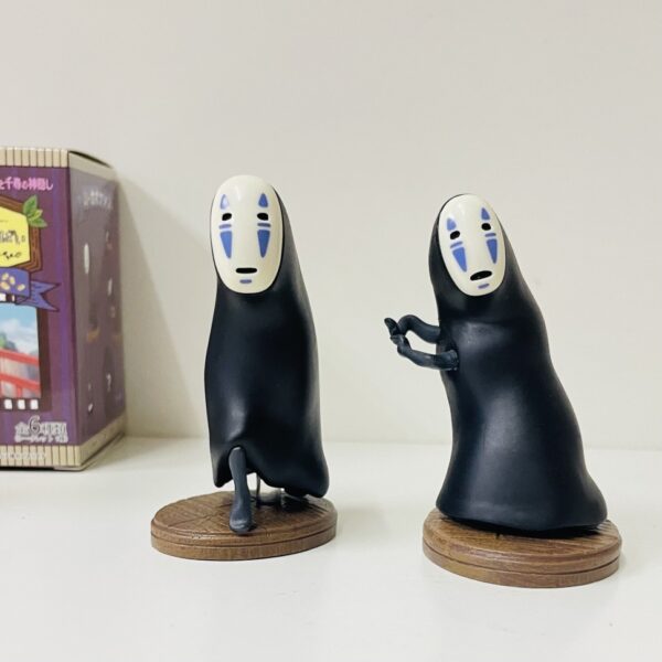 No-Face-Figures-online-india-1